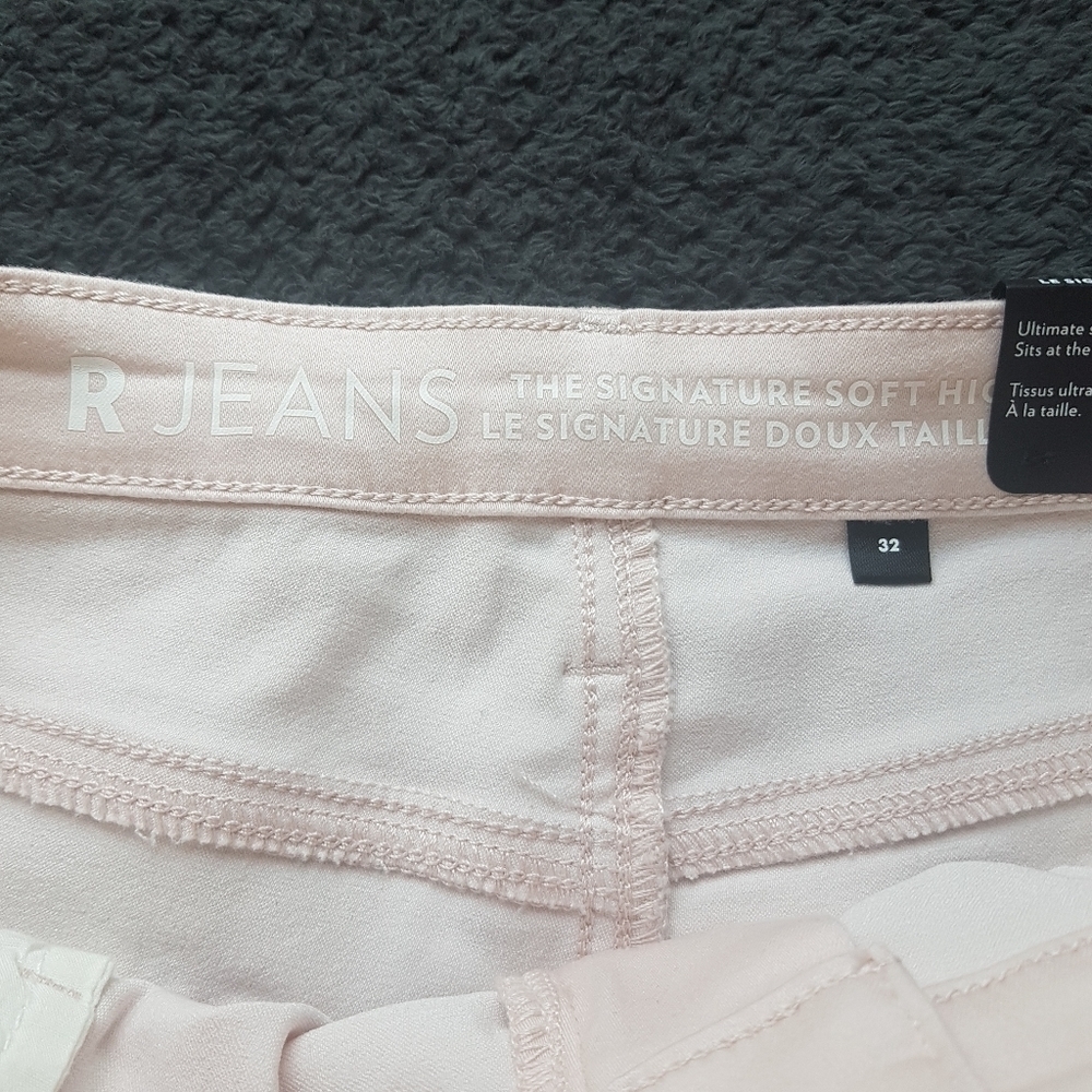 Reitman's Signature Soft High Rise Skinny Jeans - Picture 9 of 14